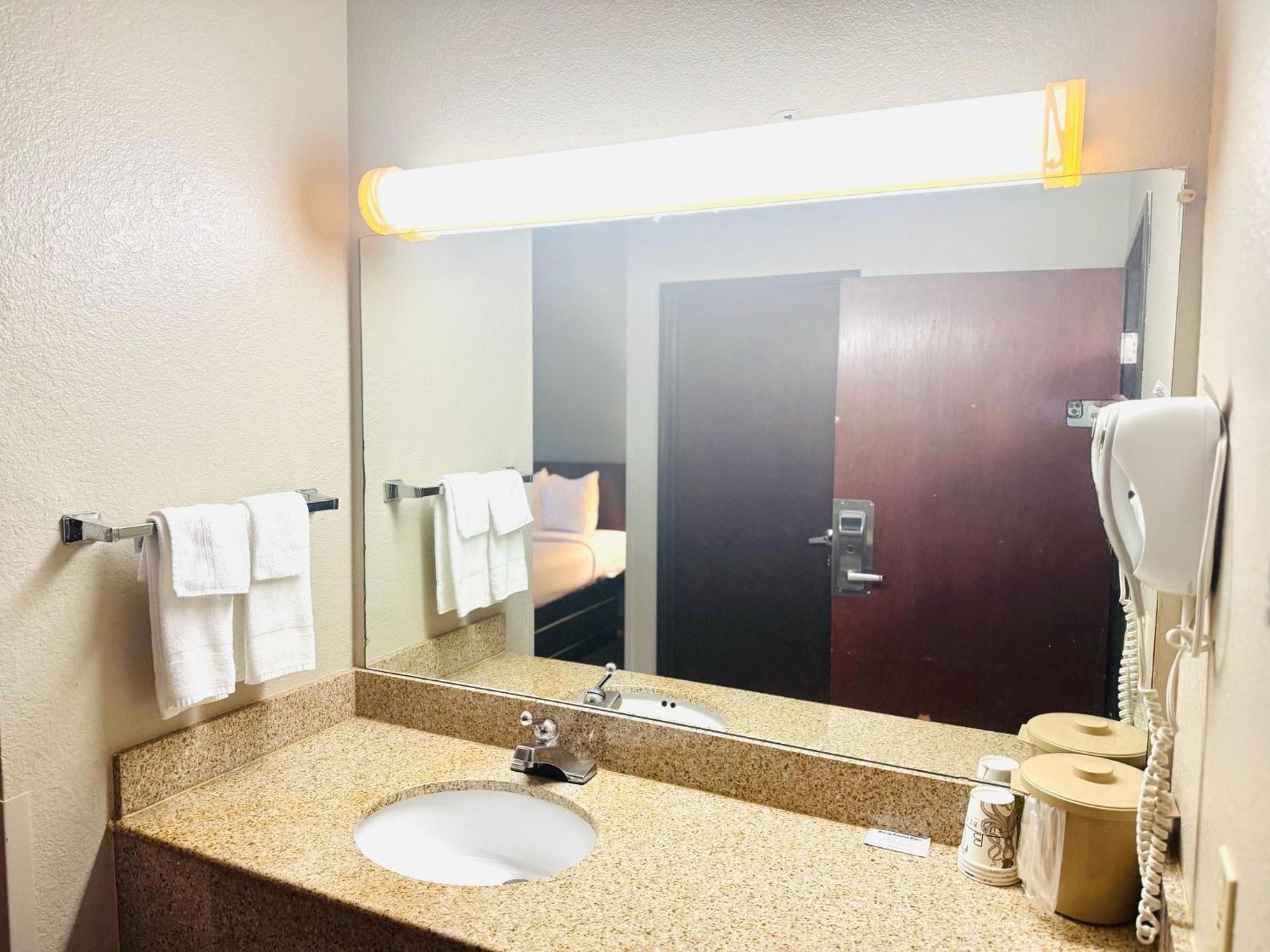 Baymont Inn & Suites By Wyndham Lincoln Ne Ngoại thất bức ảnh